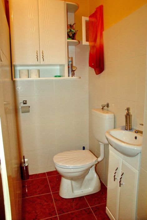 wc.jpg